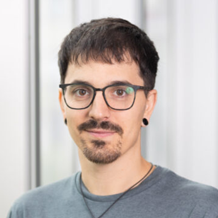  Marc Martos